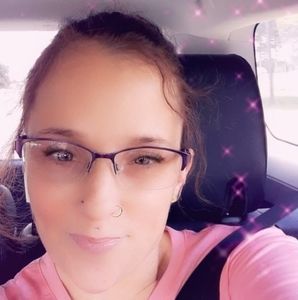 Meet your Posher, Lacy